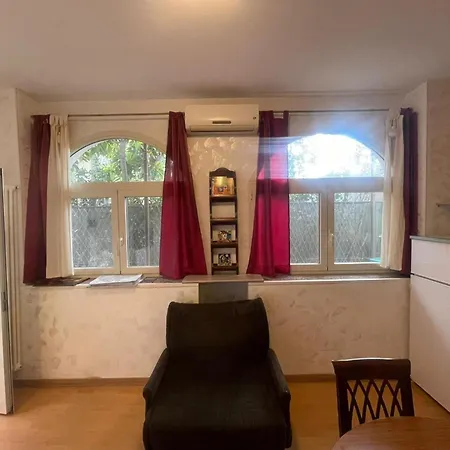 La Casa Di Adriano